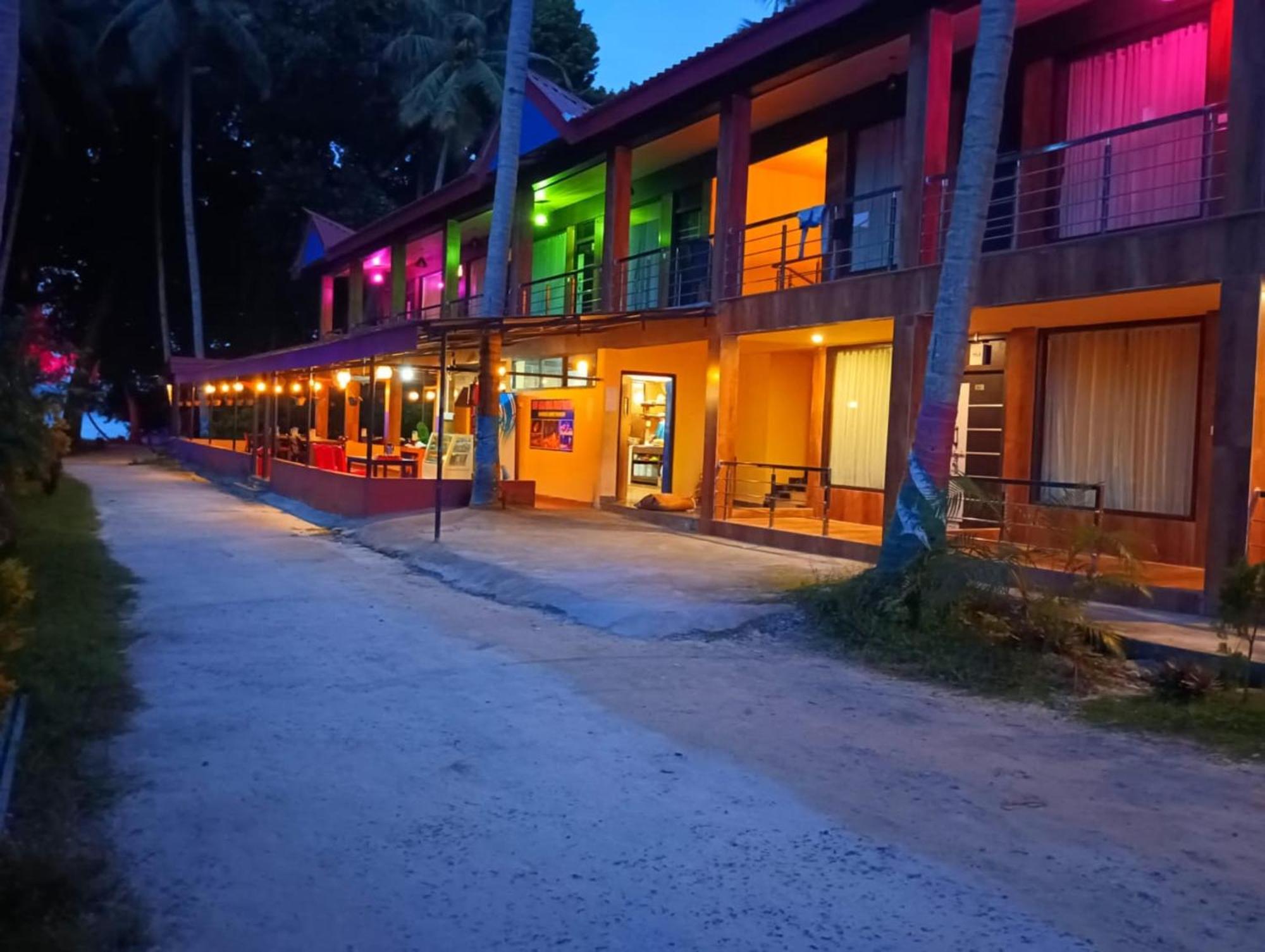 Gold India Beach Resort Govind Nagar Екстер'єр фото
